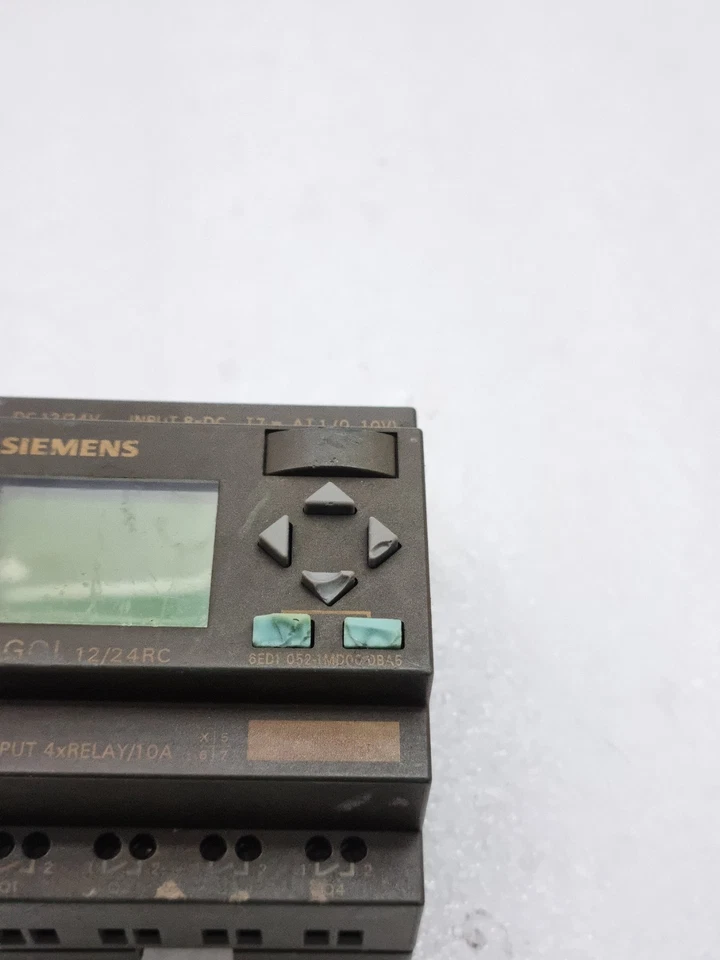 Siemens 6ED1052-1MD00-0BA5 Logo ! 12/24RC Dc12/24V (Used | Cosmetic Damaged)